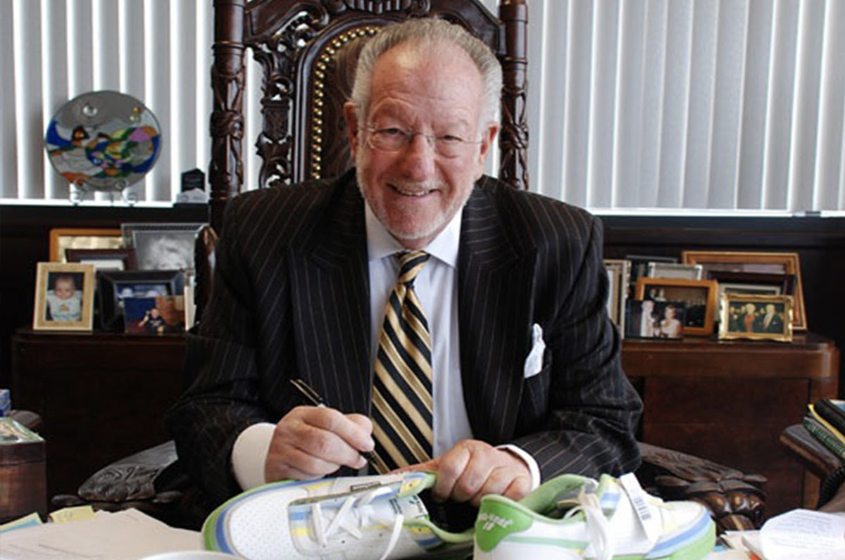 Goodie Two Shoes with Oscar Goodman